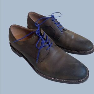 Elegant Brown Leather Oxfords with Blue Laces